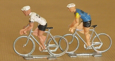 Peloton Tour de France 2022 - figurine petit cycliste
